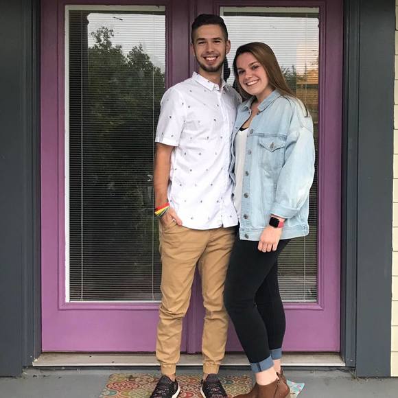 Meet your Posher, Rachel - Picture 1 of 1